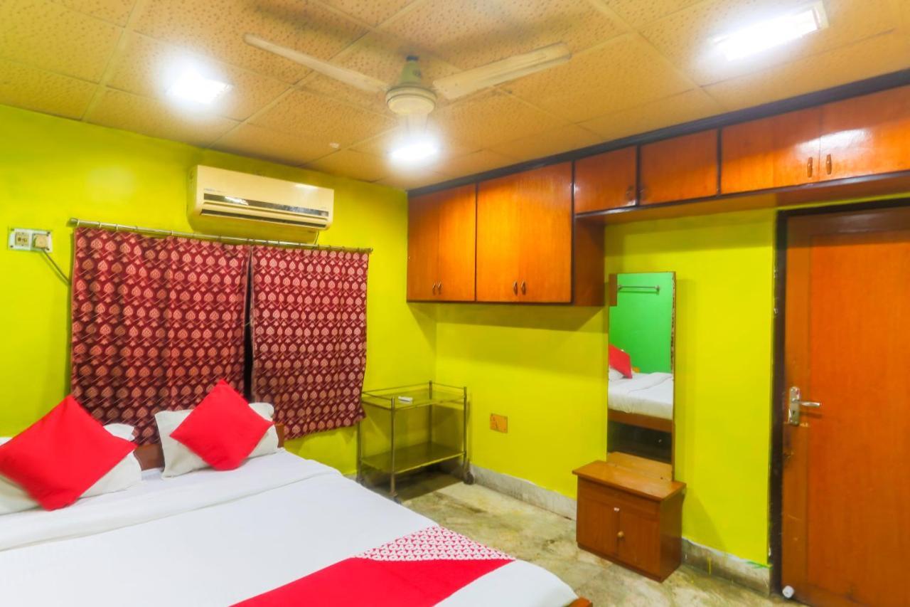 Oyo Flagship 35656 Vip Tower Guest House Dam Dam Exterior foto